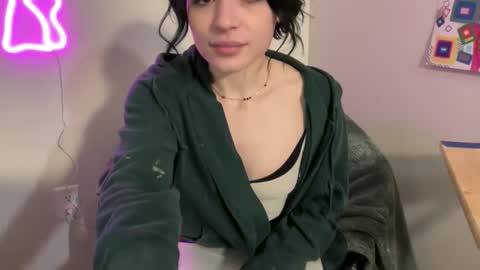 hoarderofpotential online show from January 8, 3:10 am