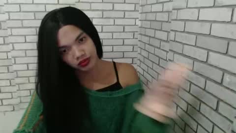 Guinevere3 online show from January 5, 6:00 pm