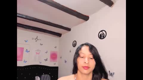 holly... online show from March 6, 4:57 pm