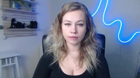 Holly online show from January 7, 4:29 am