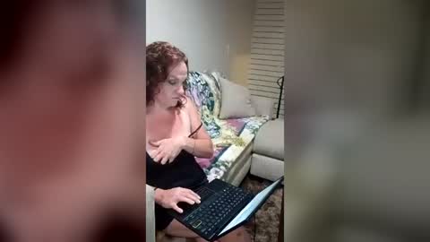 holly_dolly_xxx online show from July 10, 11:32 am