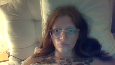 holly b online show from June 5, 6:39 am
