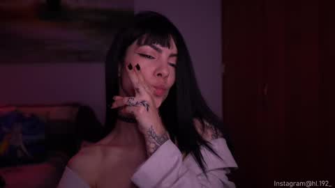 Holly Linder online show from February 22, 5:02 am