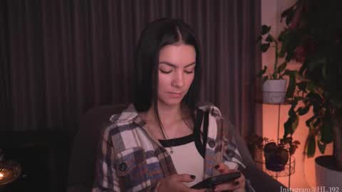 Holly Linder online show from October 12, 2:14 am