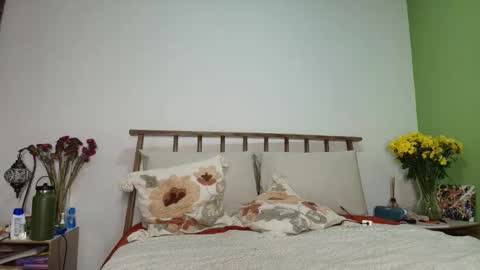 hollyshit_ online show from January 10, 2:27 am