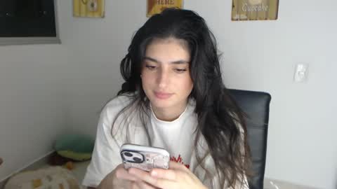 hollyshit_ online show from February 28, 1:47 am