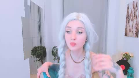 Holly online show from November 14, 9:26 pm