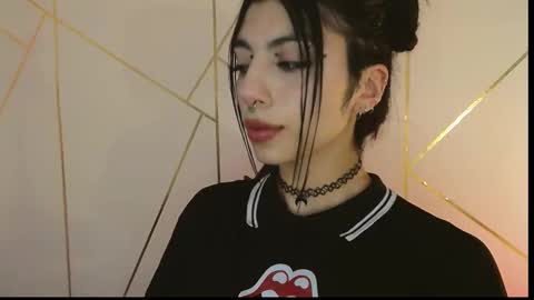 holly online show from February 25, 2:47 am