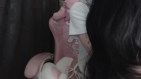 Ho Lee Sheet online show from December 21, 4:03 pm