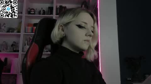 holy_mistresss online show from March 15, 10:06 am