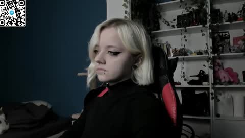 holy_mistresss online show from November 23, 9:44 am