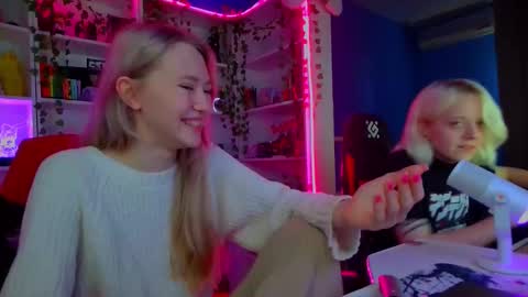 holy_mistresss online show from October 22, 10:09 am