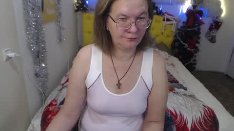 holymilfa online show from January 8, 7:55 am