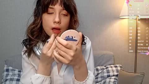 May online show from December 16, 8:15 pm