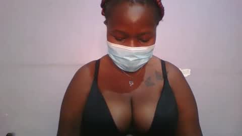 honey_beb online show from September 22, 6:01 am