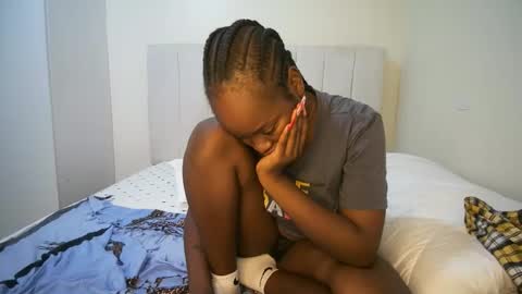 honey drop online show from March 4, 11:39 am