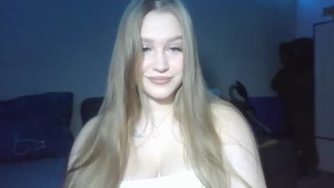 honey_lolaaa online show from October 16, 12:30 pm