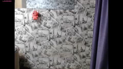 Lina online show from December 20, 2:49 pm