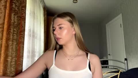 Klara online show from June 3, 12:28 pm
