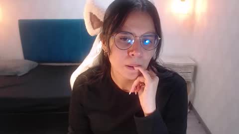 Emily online show from March 21, 5:40 pm