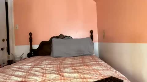 HoneyDrippinBunny online show from February 27, 4:01 am