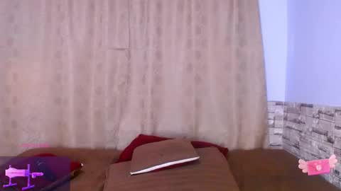 honeypussy3021 online show from November 25, 11:45 am