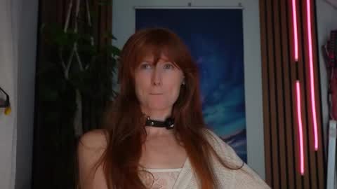 Noelle online show from November 4, 3:33 am