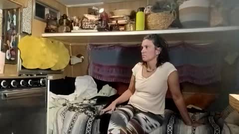 hoodoou online show from December 15, 2:39 am