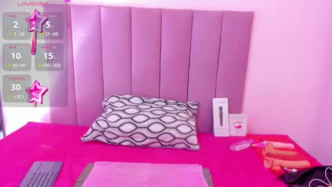 holly online show from September 24, 8:08 pm