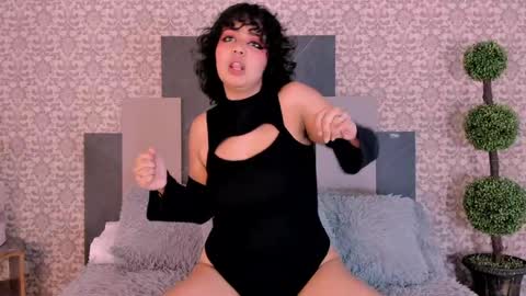 Layla Noir online show from May 7, 11:36 am