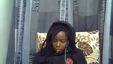 Leila online show from March 29, 7:24 pm