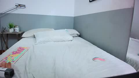 Khloe  online show from January 6, 12:35 pm