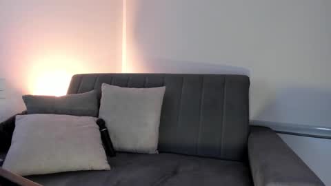 Holly  online show from November 29, 12:14 am