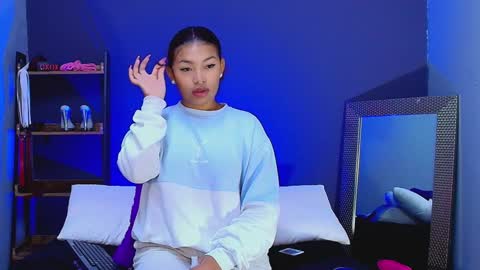 hot chocolate 4u online show from February 5, 12:38 pm