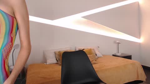 Alana online show from January 11, 9:15 pm