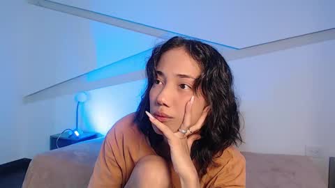 Alana online show from January 7, 9:40 pm