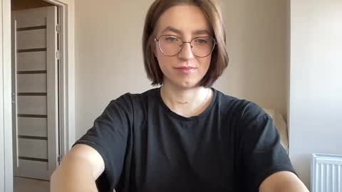 Lina online show from December 13, 10:30 am