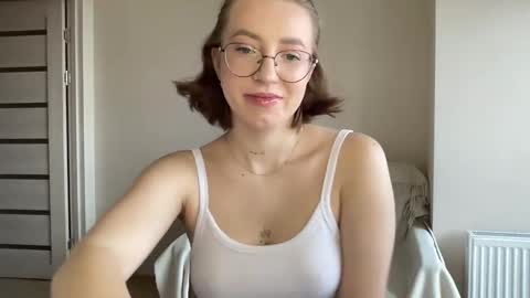 Lina online show from January 3, 7:49 am