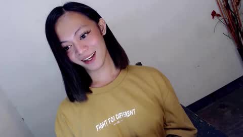 SWEET AGATHA online show from November 3, 2:43 pm