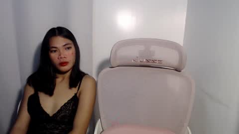 hot_pauline online show from July 20, 10:39 am