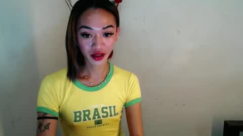 hot_petit69 online show from February 22, 3:57 pm