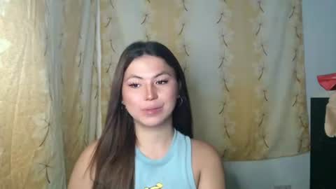 Nikki  online show from April 2, 8:28 pm