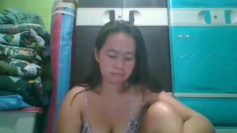 hotchicks4uxx online show from March 12, 12:20 am