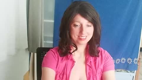 Hot Destany online show from January 28, 10:45 am