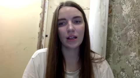 effy online show from February 9, 5:19 am