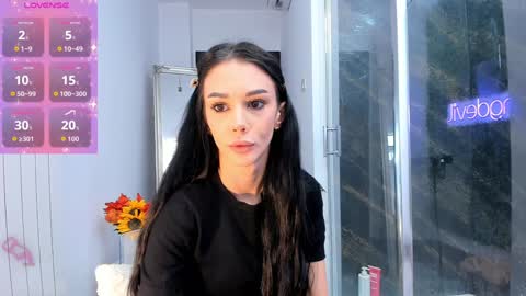 hotfallingdevil online show from October 11, 8:08 am