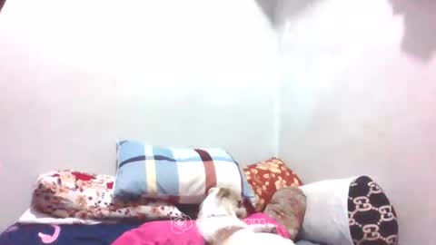 hotlavender online show from January 13, 5:12 am