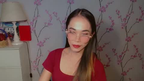 XANDRA online show from October 8, 9:02 am