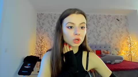 hotmolly_ online show from February 18, 12:15 pm