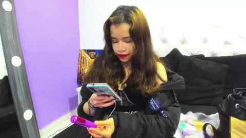 hott_barbie_ online show from November 22, 4:15 am